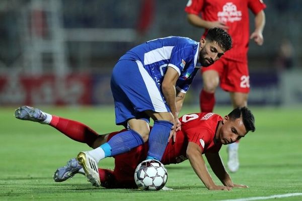 استقلال و تراکتور به تساوی رسیدند