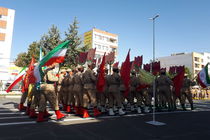 برگزاری رژه نیروهای مسلح در سنندج 