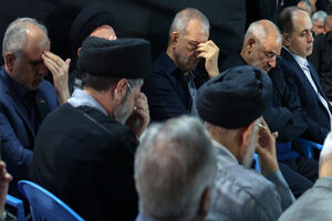 پزشکیان در مراسم بزرگداشت شهید خطیب حضور یافت