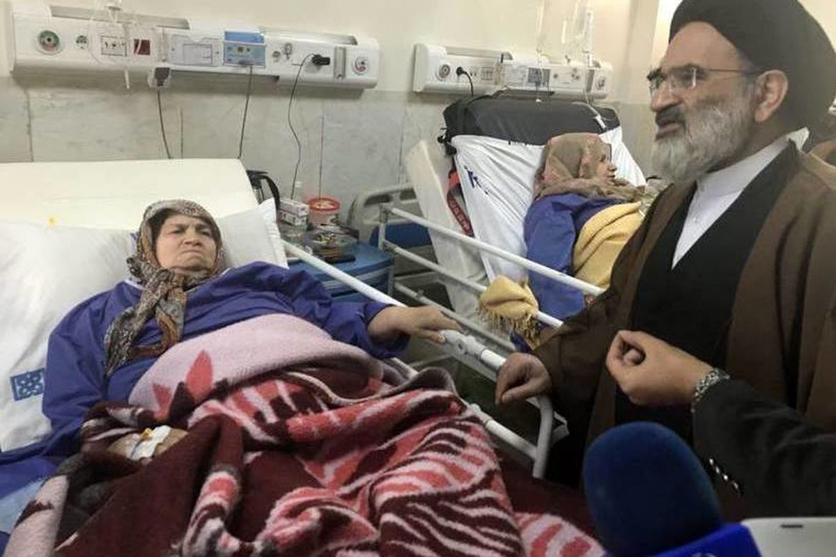 عیادت تقوی از مصدومین زلزله کرمانشاه