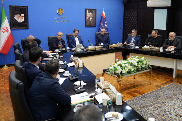 ملت ایران با مقاومت 40 روزه، دشمن را به استیصال کشاند