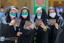 مشارکت زائران حرم حضرت فاطمه معصومه (س) در انتخابات ۱۴۰۰