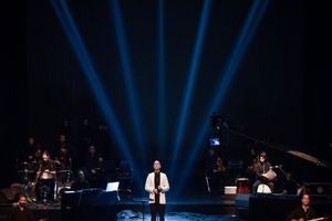 بازپخش کنسرت علیرضا قربانی امروز و فردا در تیوا نوا