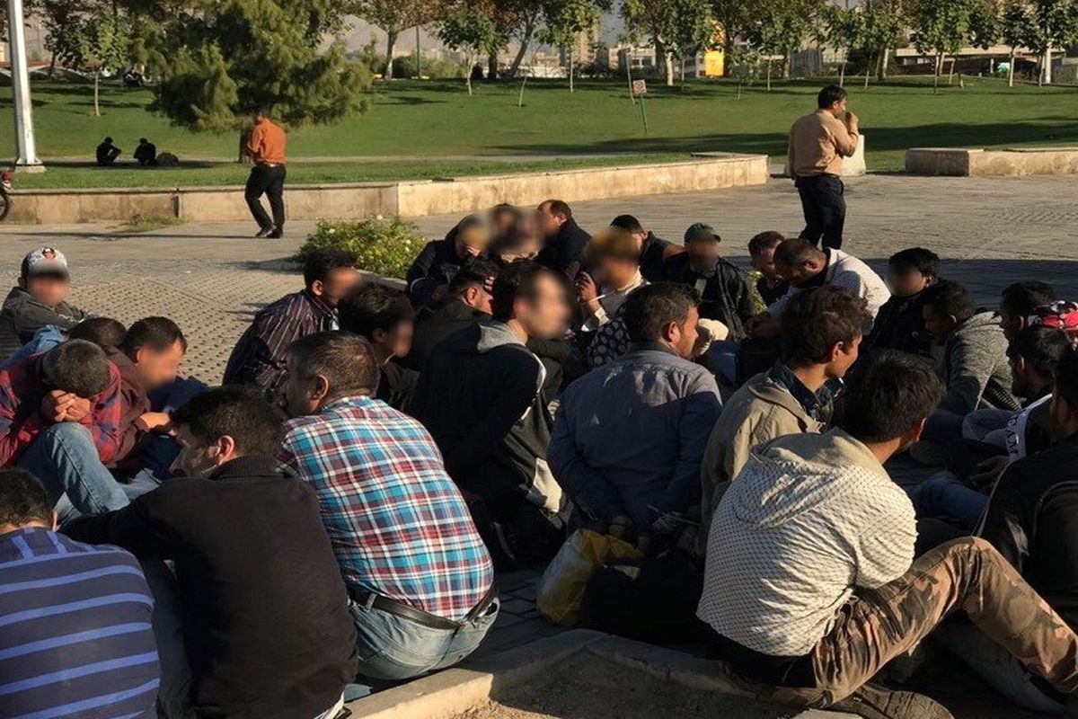 جمع آوری معتادان متهاجر