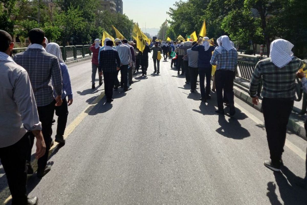 پیاده‌ روی دانشجویان
