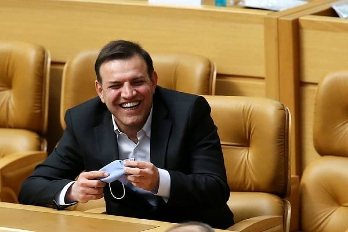 عزیزی خادم