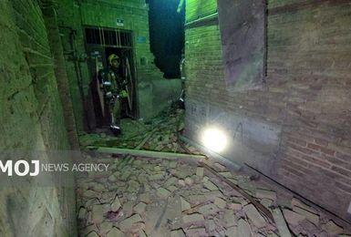 اولین حادثه چهارشنبه‌سوری در تهران رقم خورد/ انفجار منزل مسکونی در خیابان مولوی با سه مصدوم