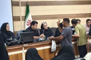 میز خدمت وزارت راه و شهرسازی هم‌زمان با سفر وزیر به استان کرمان برپا شد