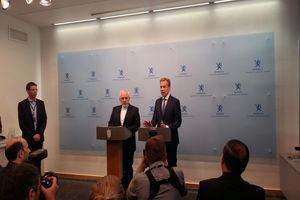 ظریف: حل بحران سوریه از راه نظامی نخواهد بود