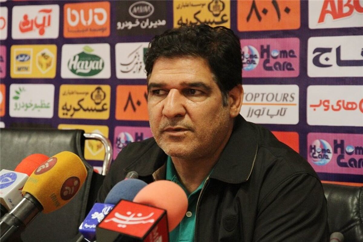 سرمربی پدیده خراسان