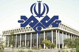 رفتارهای عجیب مجریان و بازیگران در غیاب سرمایه های انسانی صدا و سیما!