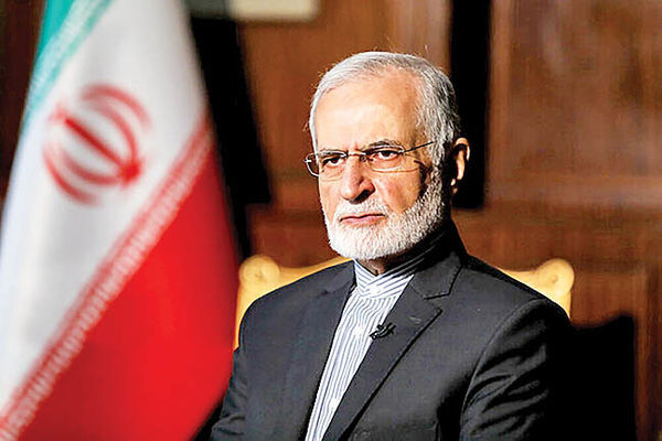 پیکر شهید کمال خرازی از محل نماز جمعه تهران تشییع می شود