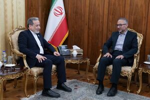 وزیر خارجه از مکزیک در میزبانی از تیم ملی فوتبال ایران قدردانی کرد