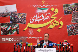 تلاش آمریکا محدودسازی قدرت ایران است/ بزرگ‌ترین پشتوانه انقلاب، مردم هستند