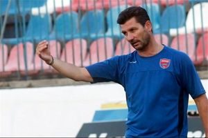 هواداران خشمگین پانیونیوس با سرمربی انصاری‌فرد درگیر شدند