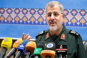 رفتارها و منش فرماندهان و مسوولان باید الگویی برای نیروهای رزمنده باشد