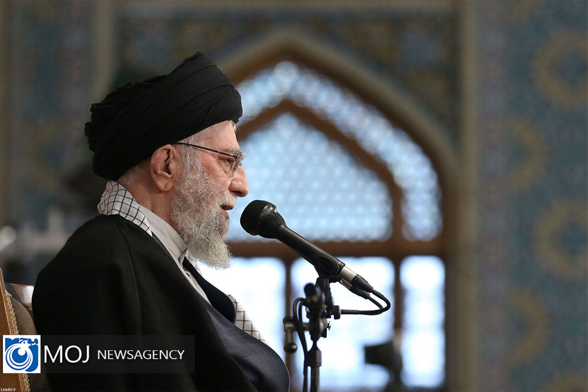 سخنرانی رهبر انقلاب در اجتماع زائران و مجاوران حرم رضوی