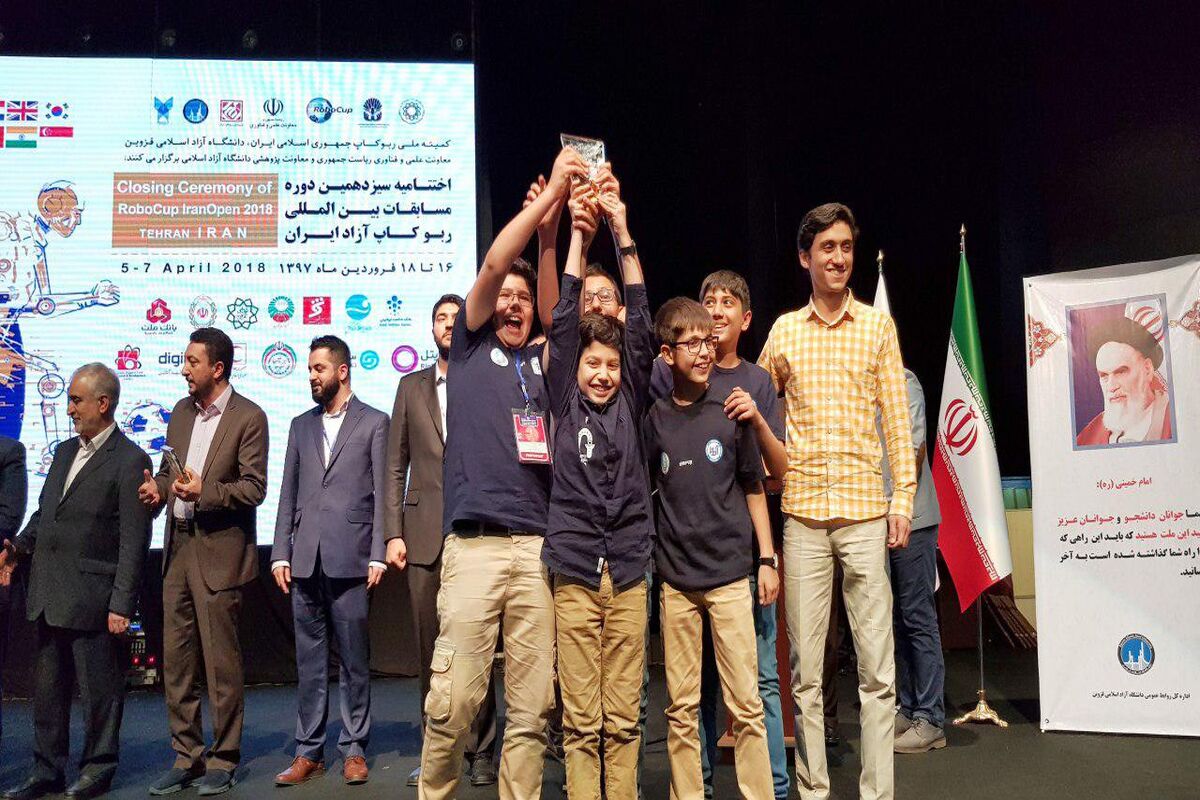 اصفهان- تیم رباتیک صدرا