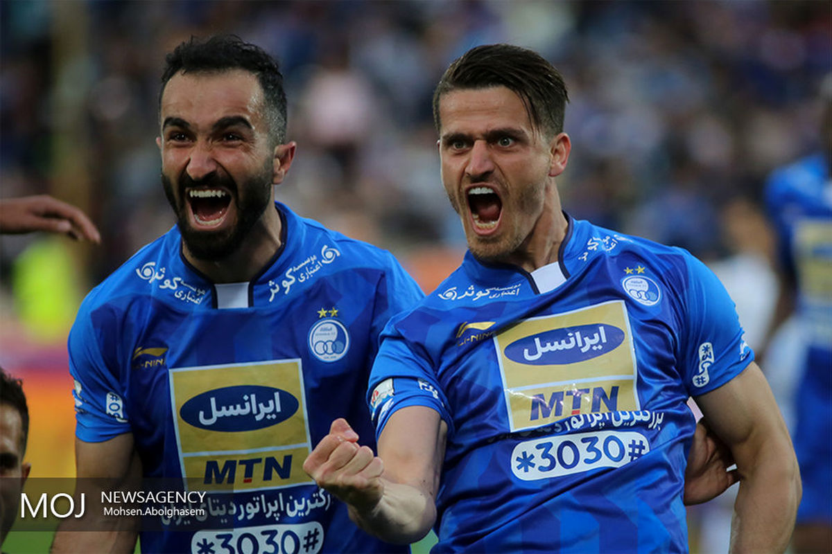 دیدار+تیم+های+فوتبال+استقلال+تهران+و+پیکان