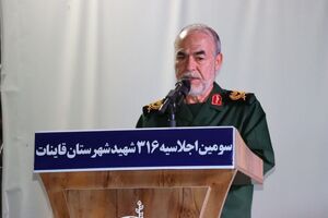 میدان نظامی و دیپلماسی مکمل صیانت از حقوق ملت هستند