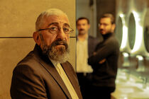 «جهان مبهم هاتف» با رضا کیانیان می‌آید