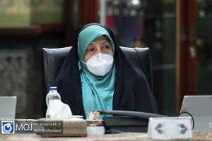 تخصیص اعتبار لازم برای استقرار بازار الکترونیک و عرضه تولیدات بانوان مهارت آموخته در یزد 