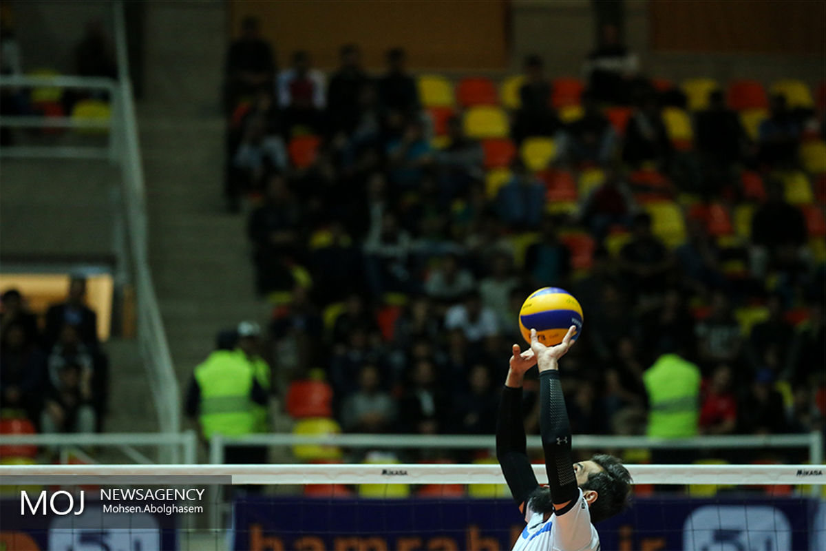 دیدار تیم های والیبال پیکان تهران و بانک سرمایه