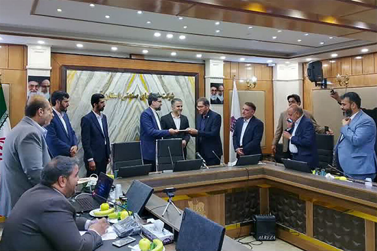 معارفه وحید آشتیانی