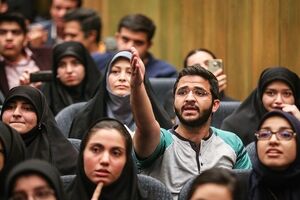 باید قدرت تحلیل سیاسی دانشجویان را افزایش داد