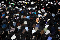 نماز ظهر عاشورا از تلویزیون پخش می‌شود