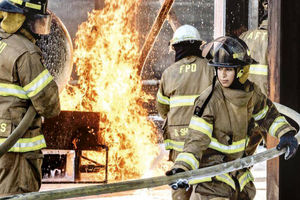 زنان عربستانی آتش نشان شدند