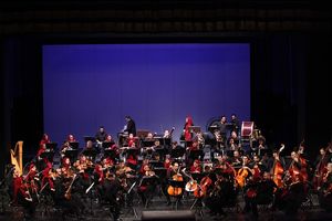 اجرای ارکستر سمفونیک تهران با رهبری نیکولاس کراوتز فرانسوی