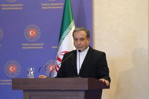 عراقچی به شایعه دیدار نماینده ایران با ایلان ماسک واکنش نشان داد