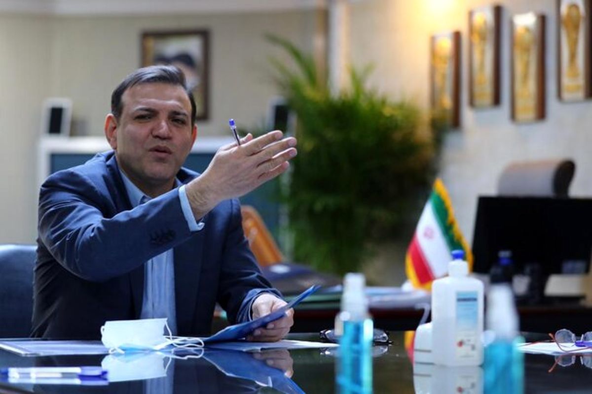 عزیزی‌ خادم