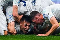 بایرن با ۵ گل هوفنهایم ۱۰ نفره را در هم کوبید