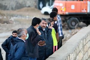 نیروهای شهرداری به طور مستمر در حال انجام خدمات رسانی هستند