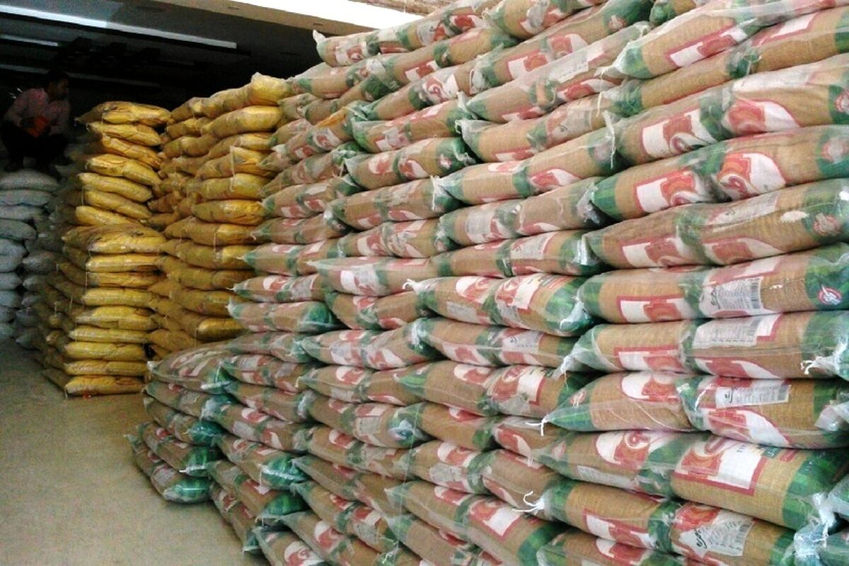 انبار کالای اساسی احتکار شده