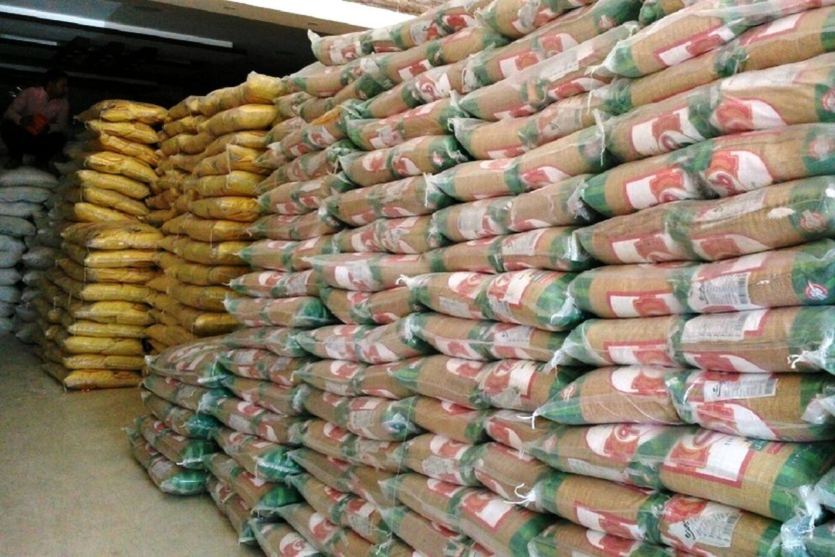 انبار کالای اساسی احتکار شده