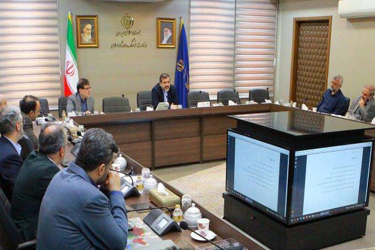 وزیر فرهنگ و ارشاد اسلامی