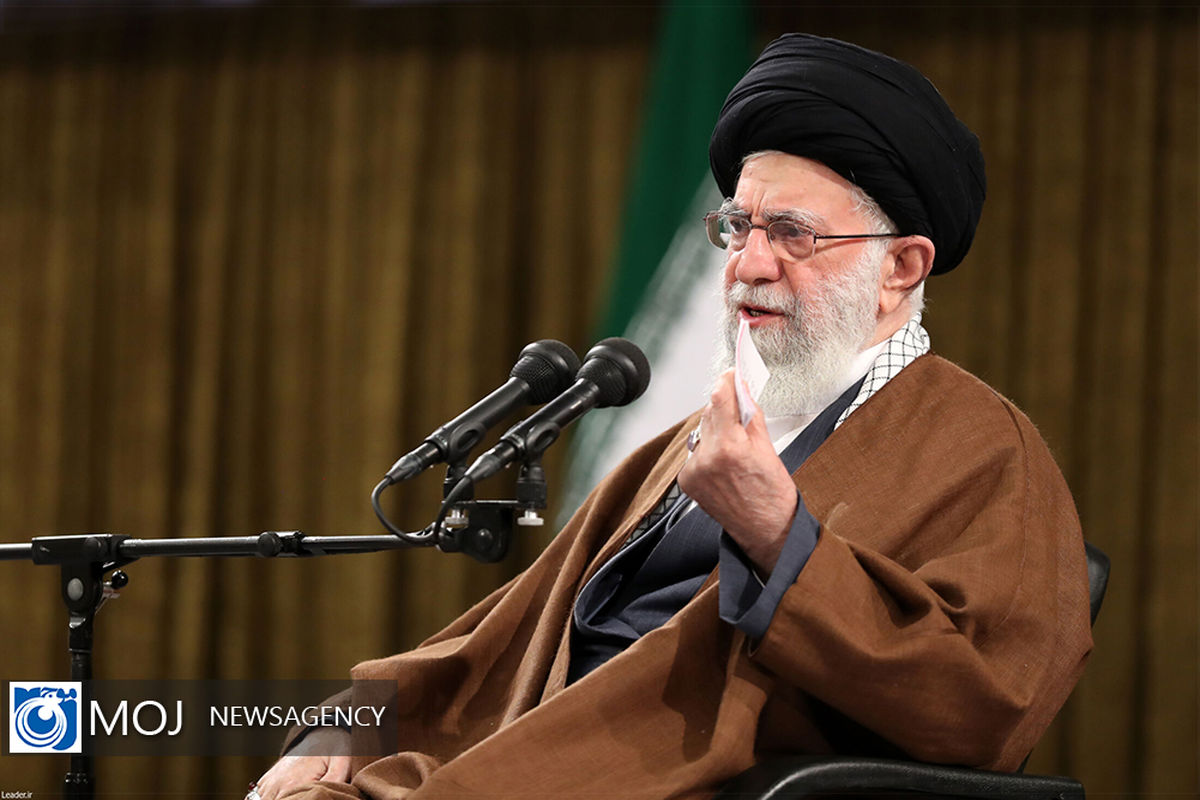 دیدار تولیدکنندگان و فعالان اقتصادی با رهبر معظم انقلاب