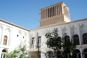 دانشگاه یزد منتخب پروژه‌های خلاق و عام‌المنفعه در مراسم بزرگداشت روز جهانی بناهای تاریخی