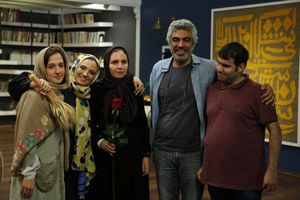 گلاره عباسی با نابینایان اهل مطالعه به گفتگو پرداخت