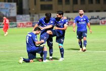 گل گهر سه گل از شیراز سوغاتی آورد