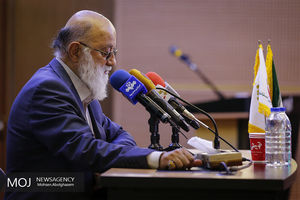 اتوبوس خوابی بحث حاشیه‌ای است/ اگر کسی خوابش می‌برد که نمی‌توان کاری کرد