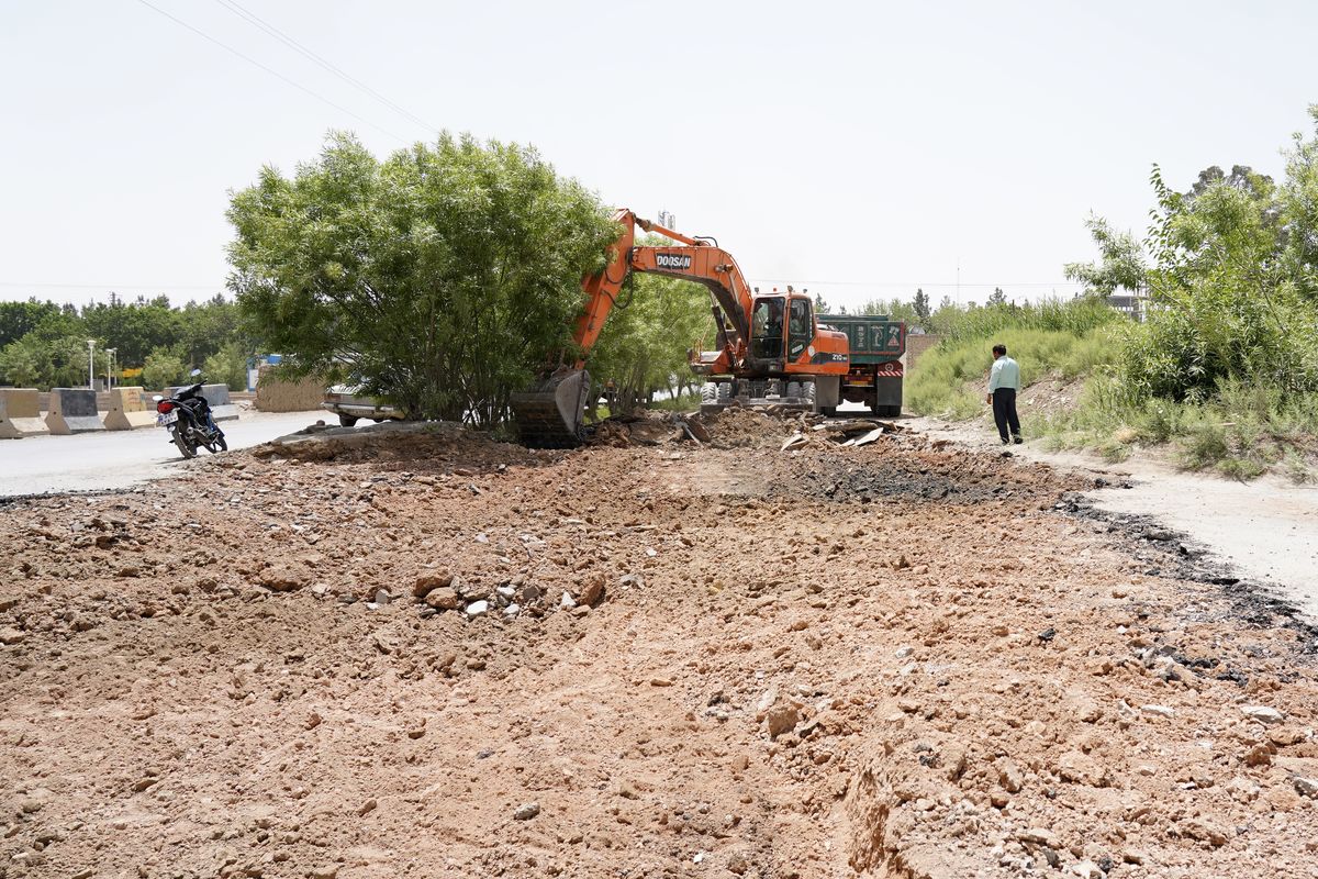 احداث خیابان کوشش