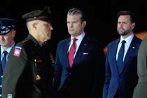 آتلانتیک از اختلاف نظر ونس و هگست در خصوص جنگ با ایران خبر داد
