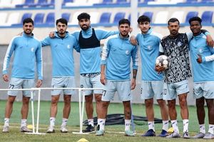 ماجرای نشست غیرمنتظره استقلالی‌ها پیش از سفر به اصفهان