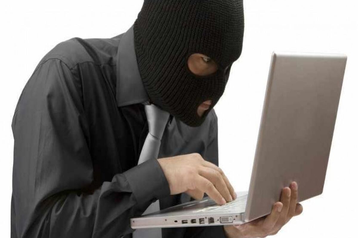 کلاهبرداری اینترنتی