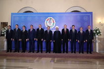 دیدار روحانی و اردوغان در حاشیه اجلاس اکو