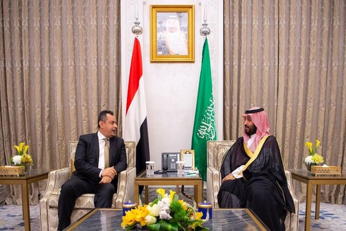 دیدار محمد بن سلمان با نخست‌وزیر دولت مستعفی یمن